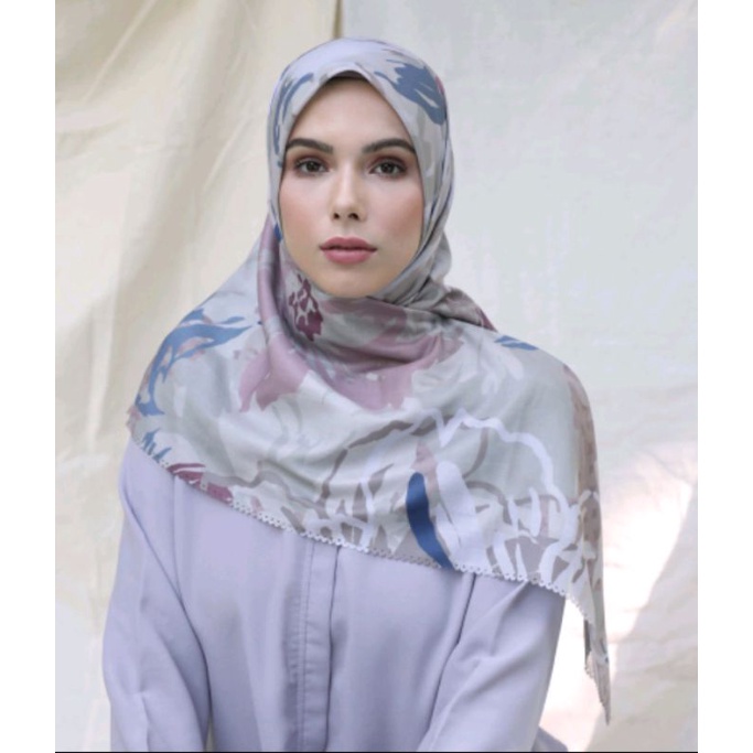 Savanah Tan by Puru kambera