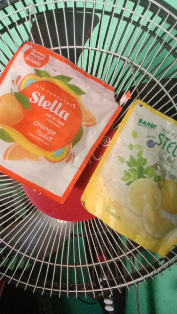 Stella Aio Gantung Orange 70gr