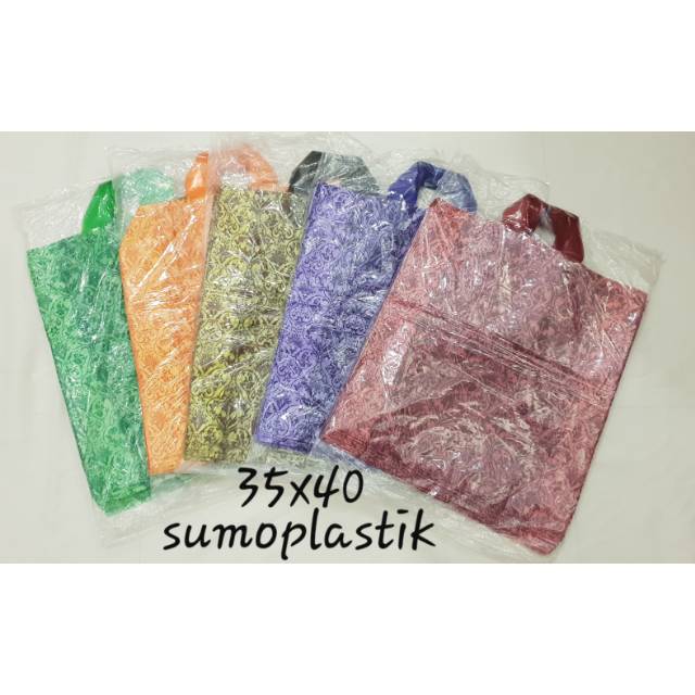 

Kantong BATIK plastik soft handle 35×40 (isi 50 lembar)
