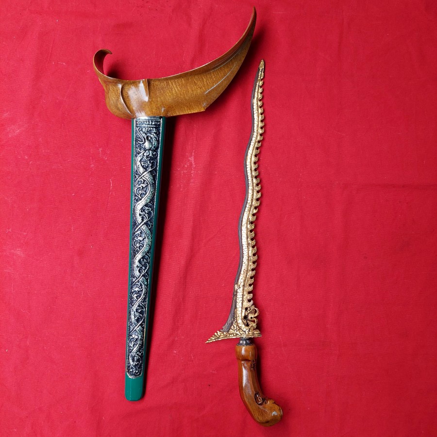 Lapak Grahita Jual warangka Ladrang Solo Kayu Trembelo Gratis Keris NOGO GENI KINATAH