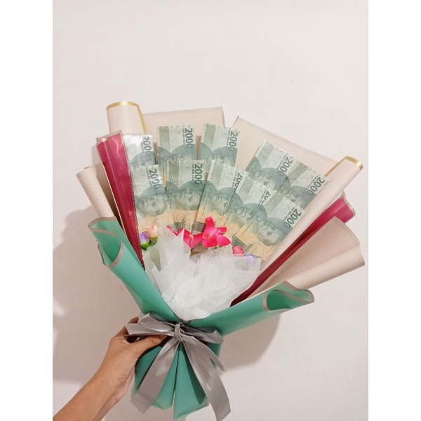 

Buket uang murah gratis coklat || money bouquet murah di Bogor (Termurah)