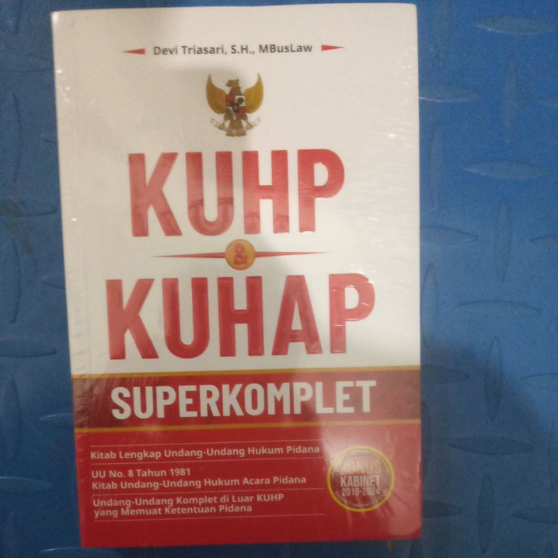 BUKU SUPERKOMPLET KUHP DAN KUHAP