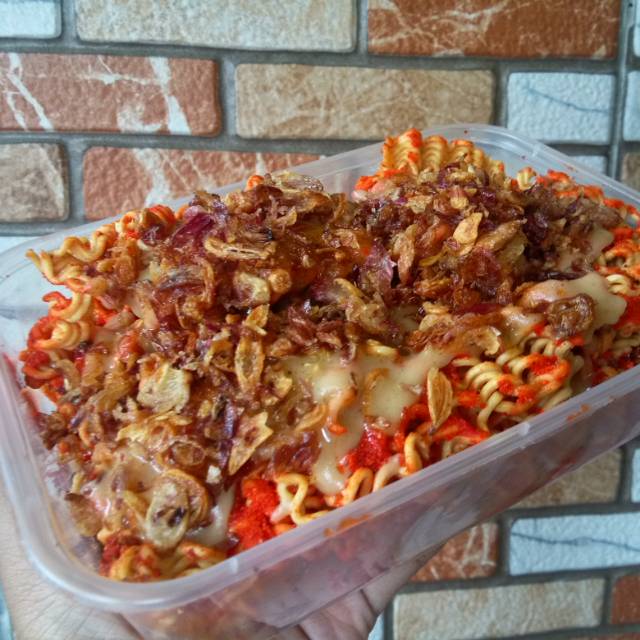 

MIE KREMES SUPER KRIYUK SAMBAL BENYEK