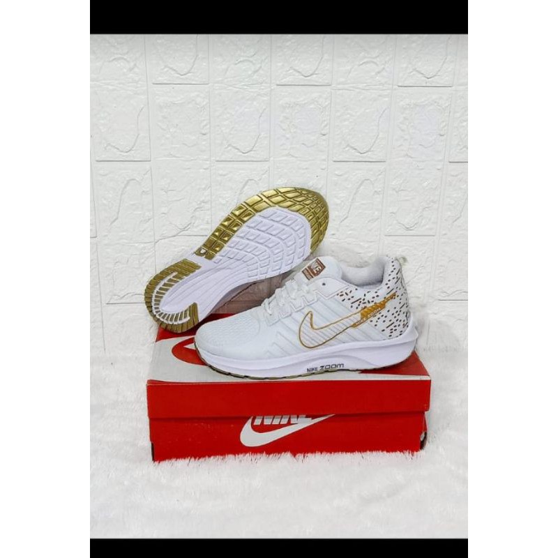 CUCI GUDANG Sepatu IMPORT Nike putih REAL PICT 1000% | Sepatu Running Cewek tebal dan empuk-Gold