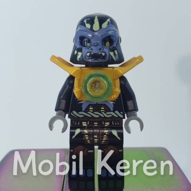 Lego original Minifigure Chima Gorzan with Pearl Gold Heavy Armor