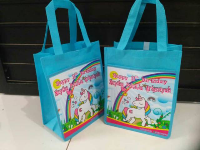 

Tas souvenir ulang tahun model kantong custom