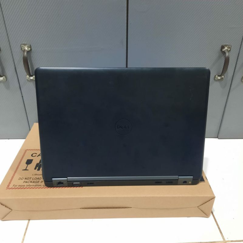 Laptop Ultrabook Dell latitude E5450 Cor i5-5300U Ram 4GB SSD 256GB intel HD 5500 Windows 10 Body slim Ringan