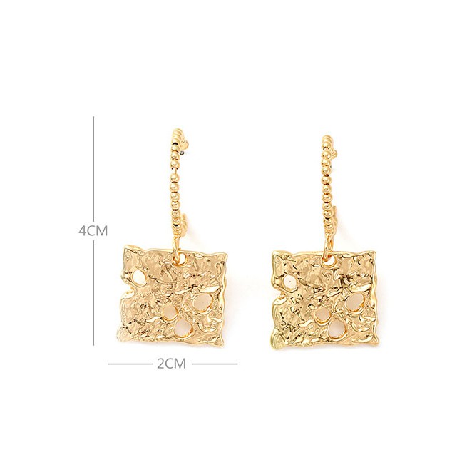 LRC Anting Tusuk FashionVariation Gold Geometric Metal Love Hollow Earrings F58464