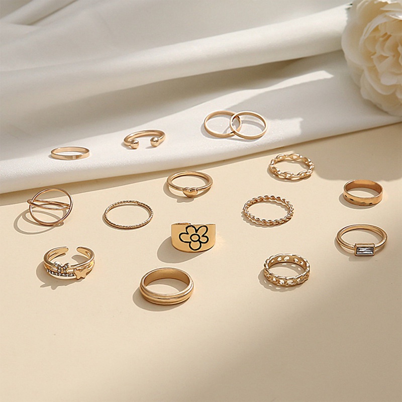 Fancyqube 15pcs / Set Cincin Jari Bentuk Hati Aksen Kristal Warna Silver Untuk Wanita