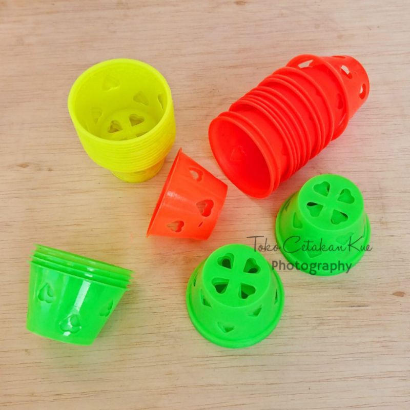 Cetakan kue bolu kukus tinggi