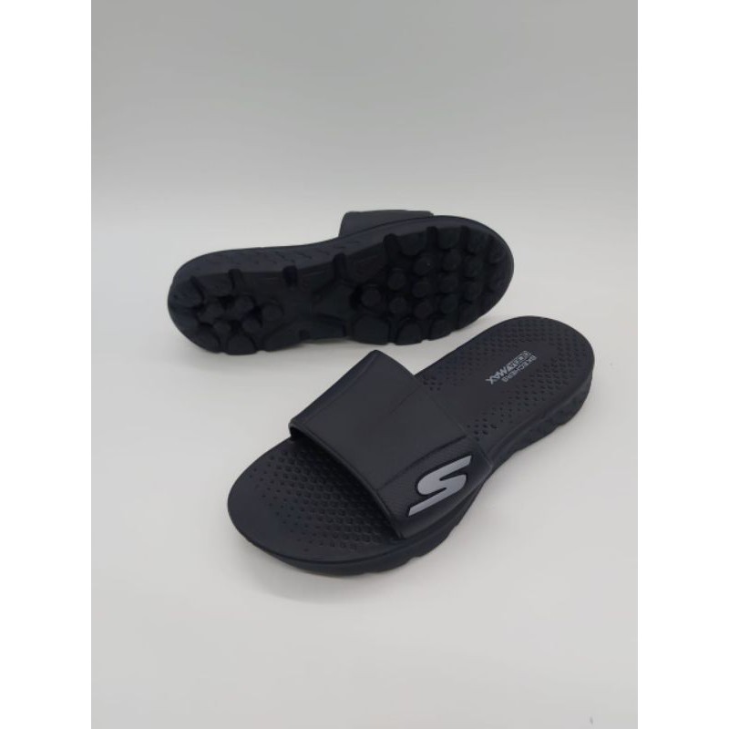 Skechers sandal pria Goga Max Slide /Skechers goga max sandal slide