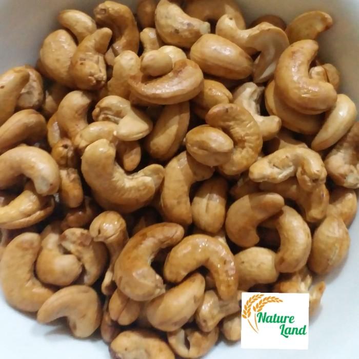 

Kacang Mede/Mete Jumbo Oven 500 Gr-Roasted Natural Cashew Nuts