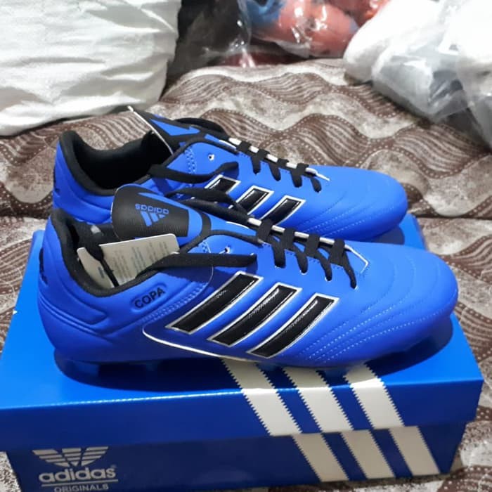 DISKON.. SEPATU BOLA ADIDAS COPA BIRU