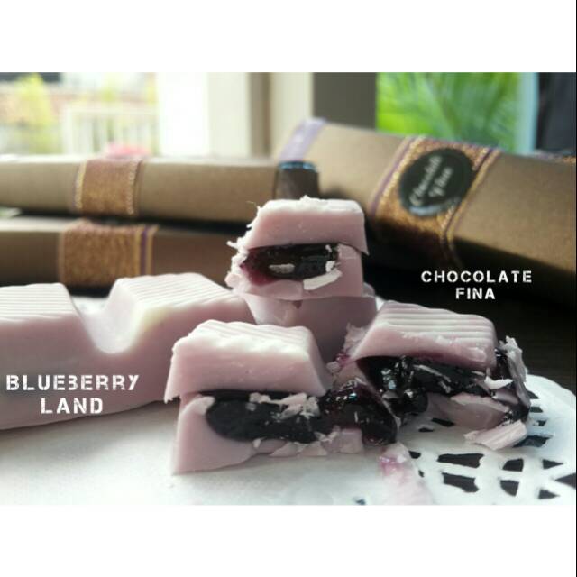 

Cokelat blueberry land