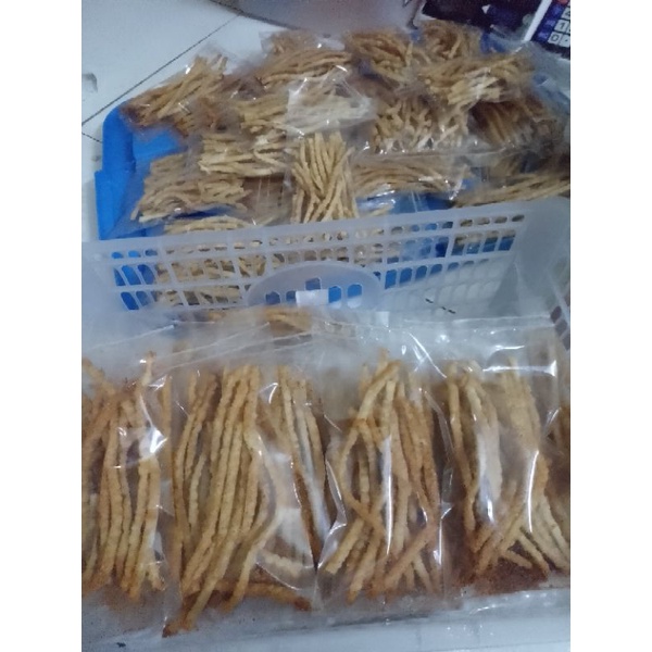 

cemilan sistik bawang, enak gurih renyah