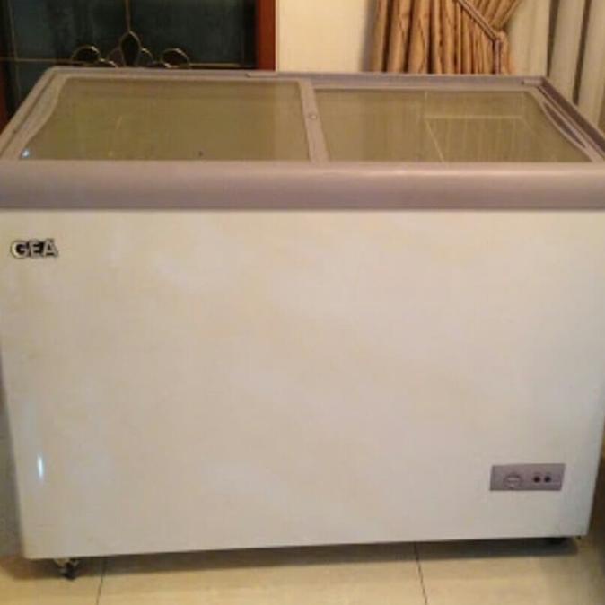 Gea Sliding Flat Glass Freezer Gea Sd-256