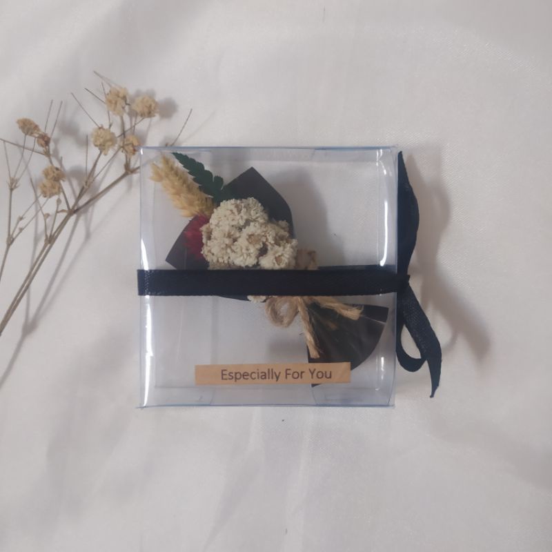 Mini Buket Mika Souvenir Bunga Kering Bouquet In Box