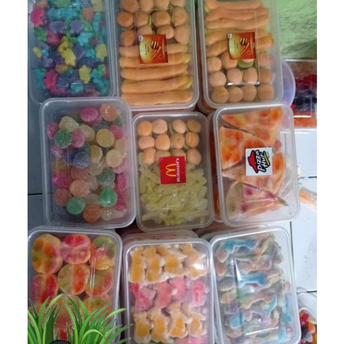 

yupi cantik ,isi 500g