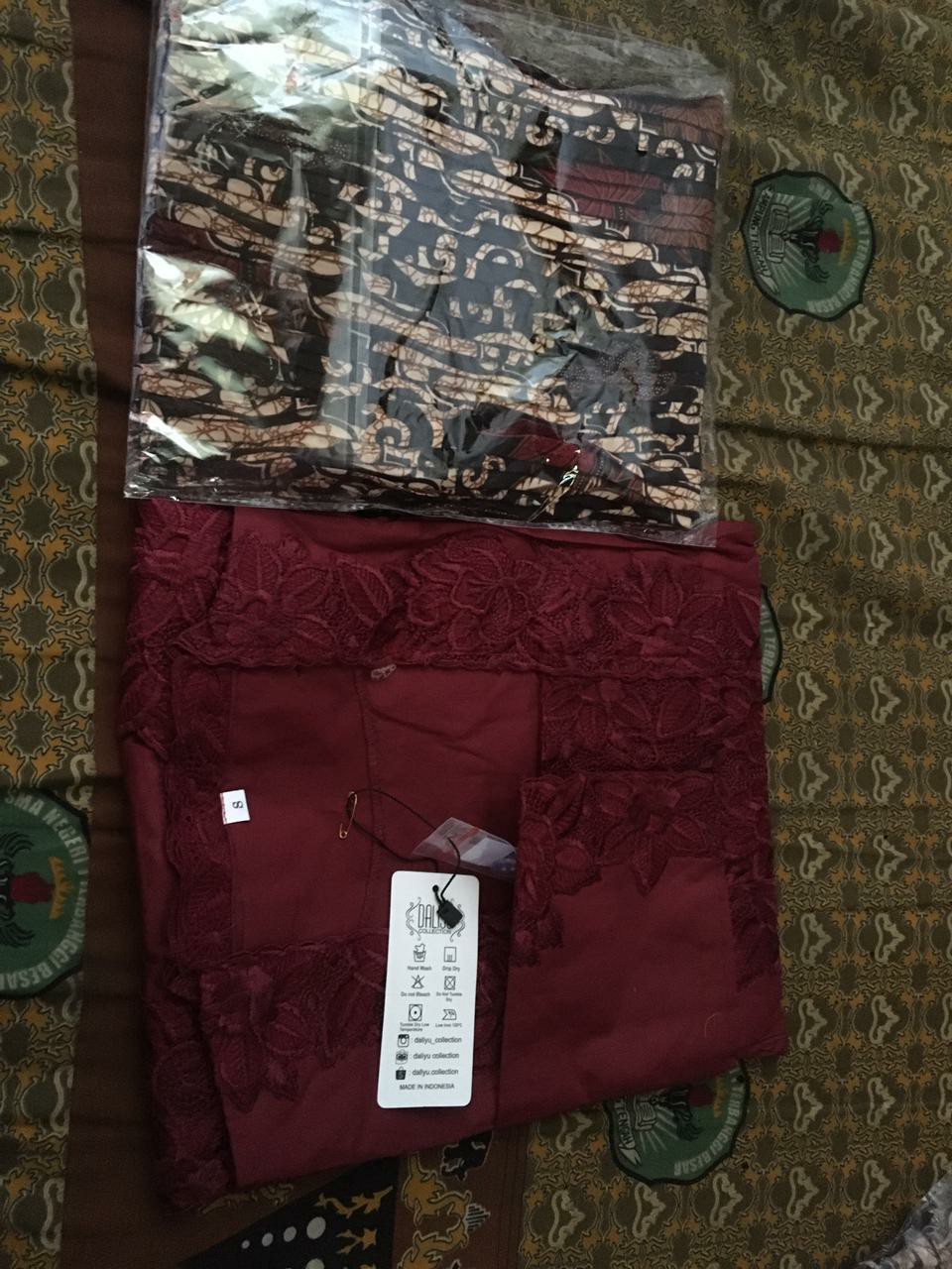 Daliyu Kemeja Batik Formal Pria Lengan Panjang Couple / M L Xl Xxl