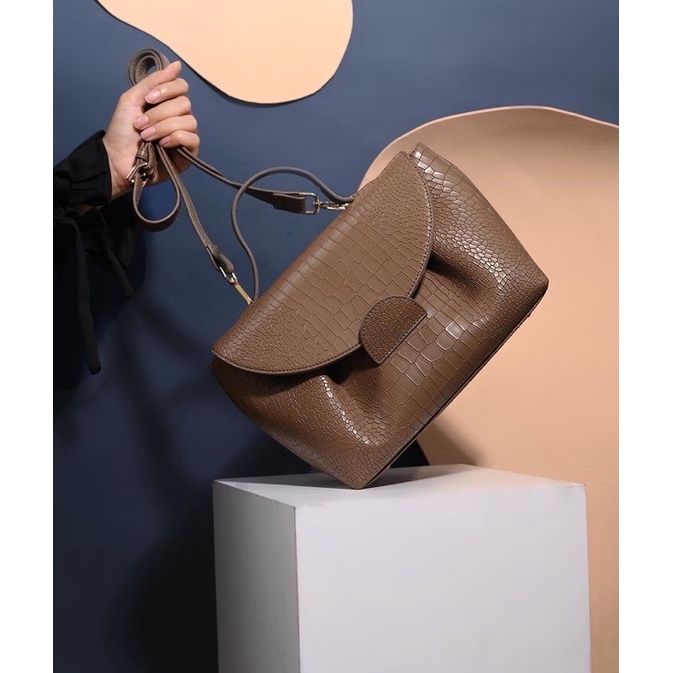 Boa Bag Croco Coffee by Local id