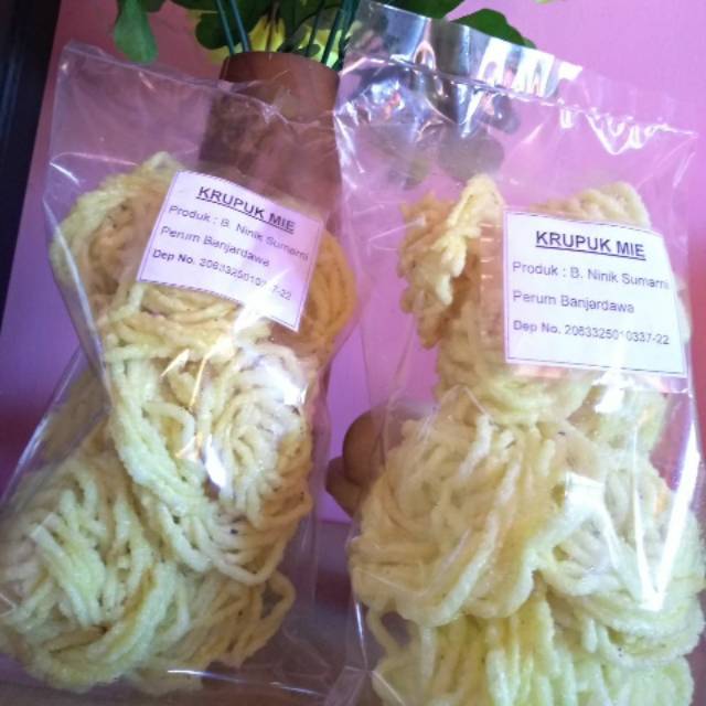

Kerupuk Mie