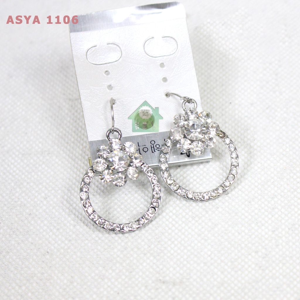 Anting Kait Wanita Bulat Motif Bunga Permata 1106