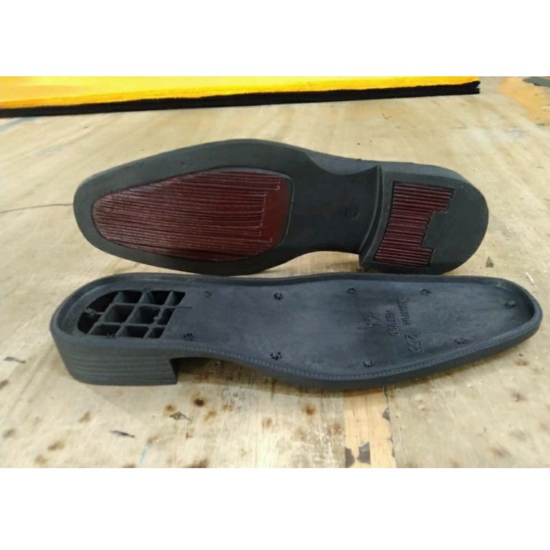 outsole sepatu pantopel alas sepatu pormal pria
