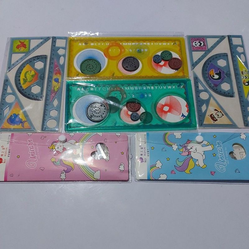 

PENGGARIS 1 SET DENGAN BERBAGI POLA DAN MOTIF DIJUAL PER PACK