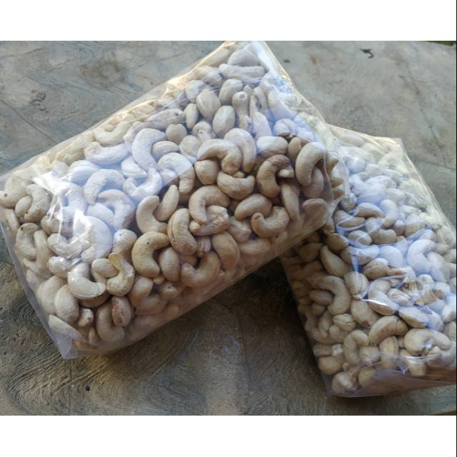 

Kacang mete mentah