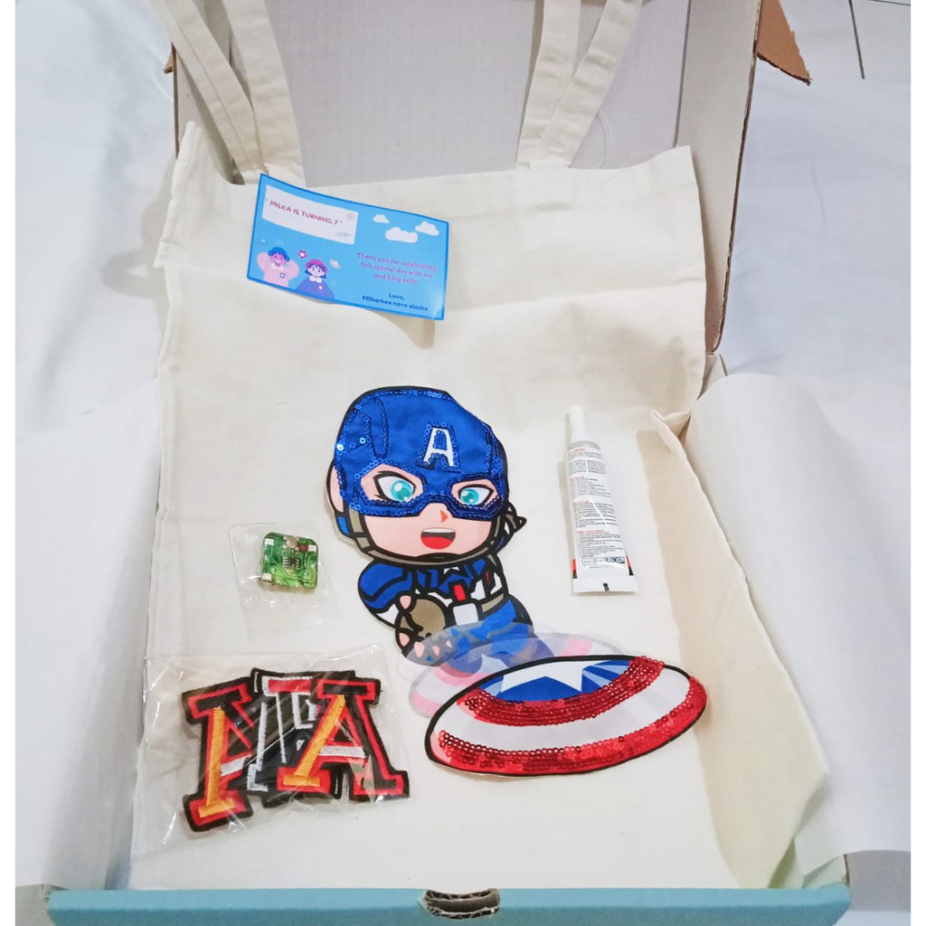

CUSTOM TOTEBAG LED I MEDIA KREATIVITAS ANAK I GIFT CUSTOM