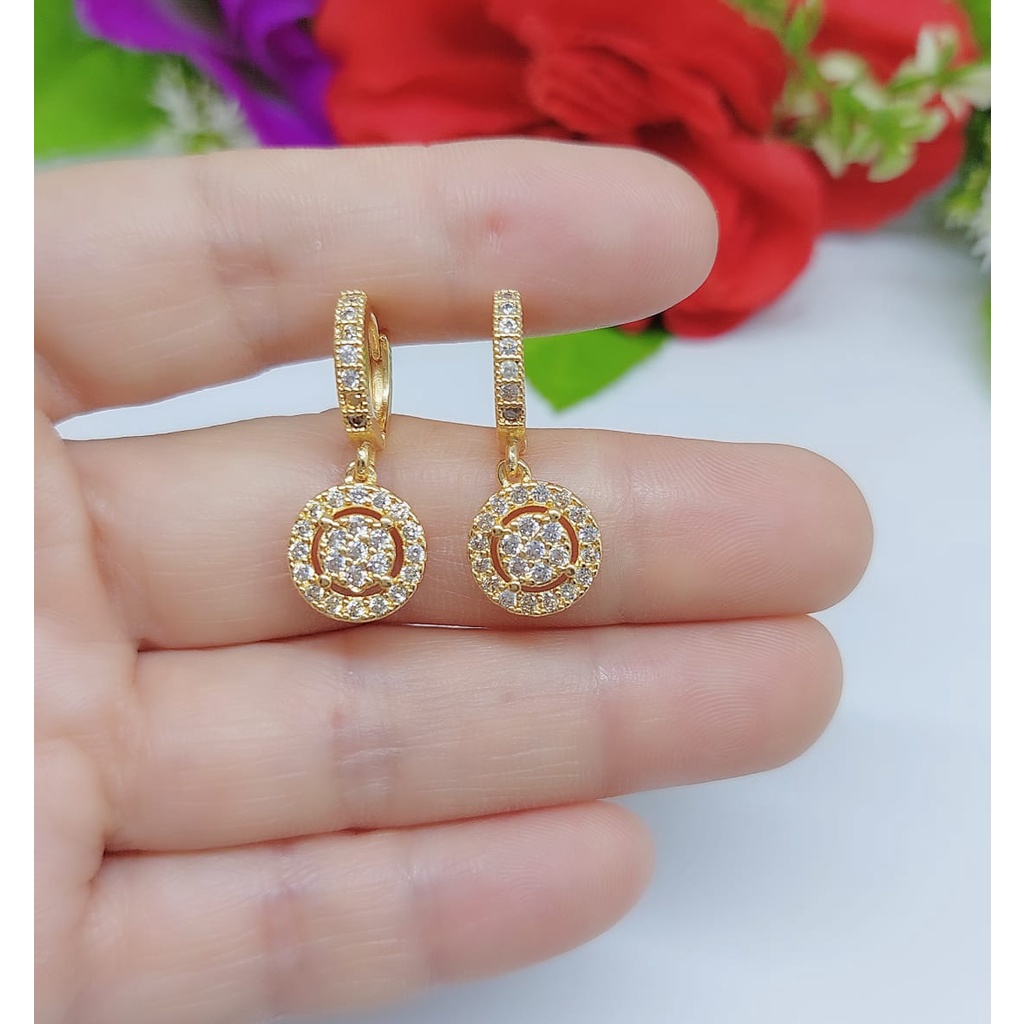 Anting Xuping Permata Lapis Emas Bulat Lonjong