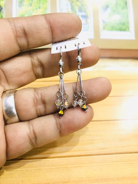 Anting wanita// anting kristal // anting monel// anting kristal swarosky// anting jurai jurai