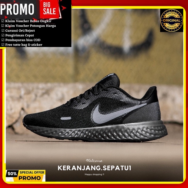 nike revolution five