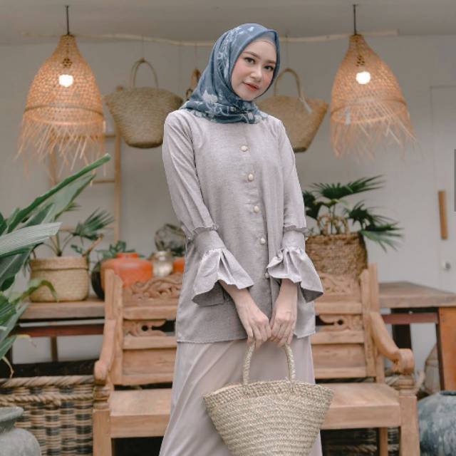 Doris Blouse Vanilla Hijab