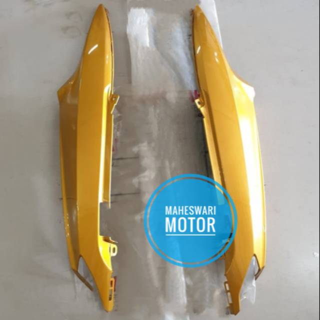 Cover Body Belakang Yamaha Mio Lama Mio Sporty Gold.
