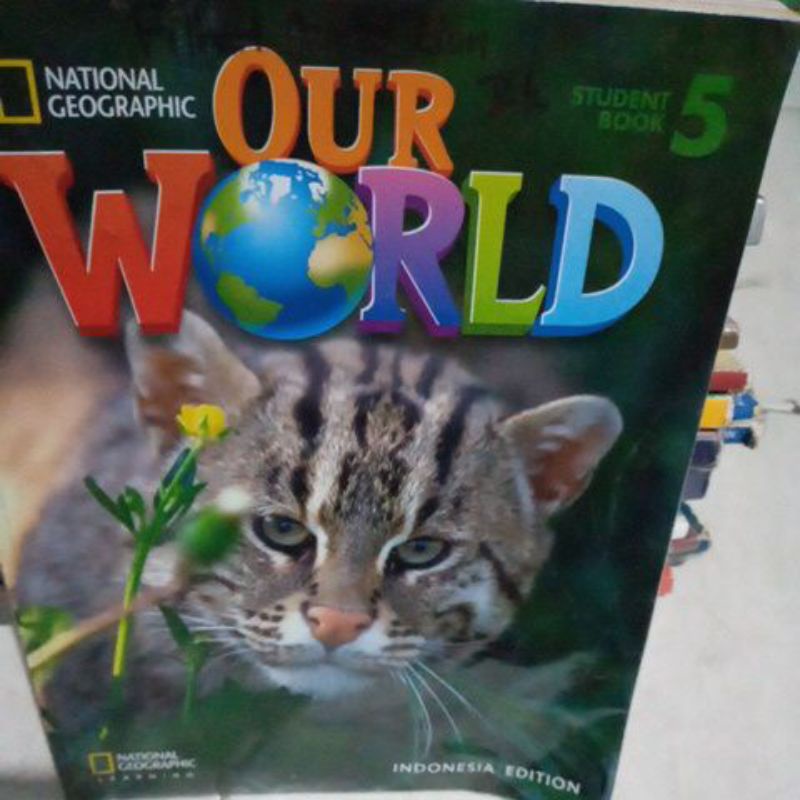 buku bahasa Inggris our World student book 5