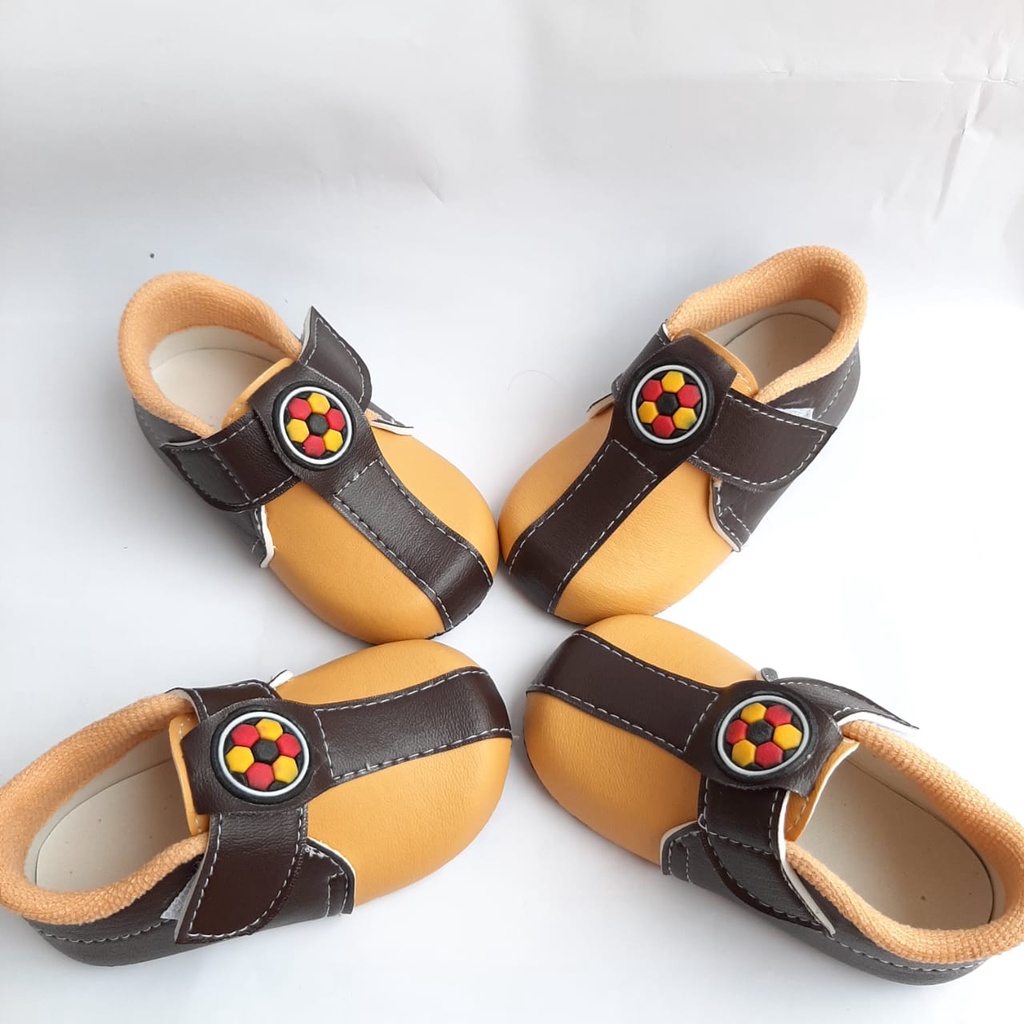 mandirishoestore-SEPATU BAYI LAKI-LAKI PREWALKER BOLA TENGAH APY04