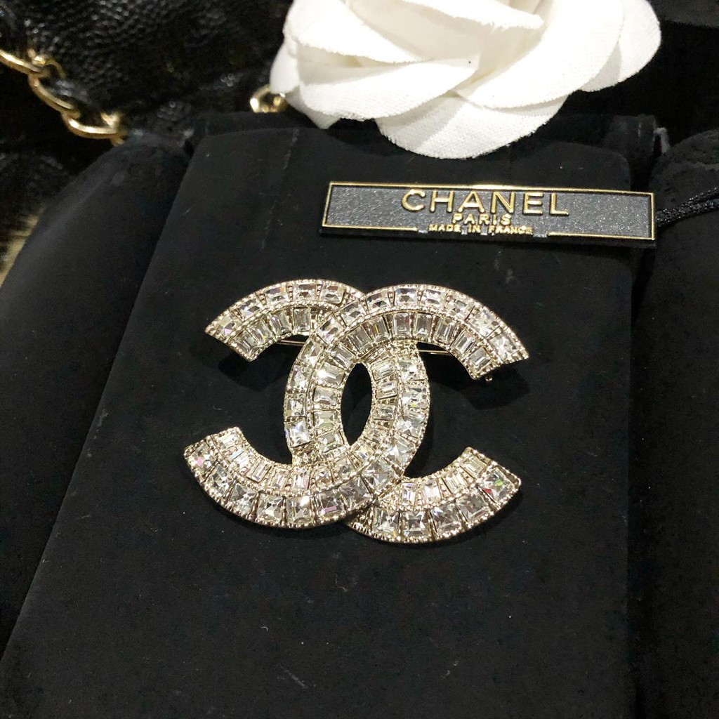 CHANEL BROS BROOCH ORI QUALITY C17 Squared Cut Swarovksi