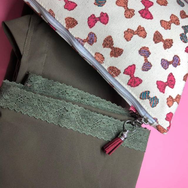 Mukena / mukenah jumbo satin seta silk - Hijau Tua