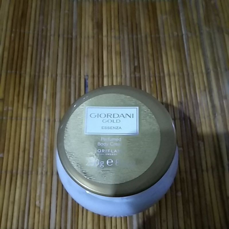 giordani gold parfume body cream