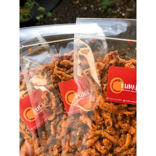 

USUS CRISPY REMPAH PEDAS DAUN JERUK CEUNAH