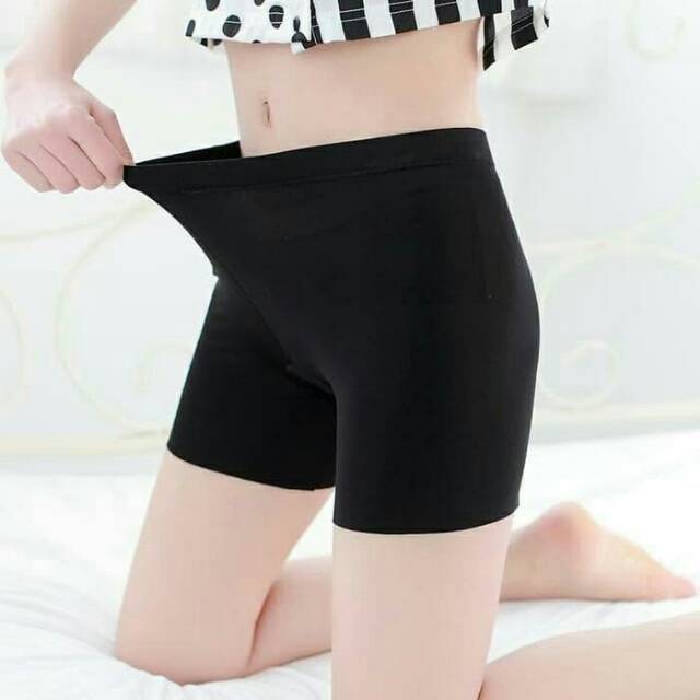 Lookatmeofficial • Legging Safety Hotpants | Mini pop Licin Polos | Celana Dalam Wanita Celana Pendek Hitam