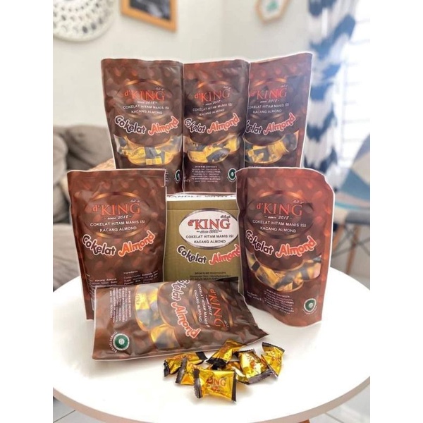 

D KING COKELAT ALMOND POUCH ISI 40
