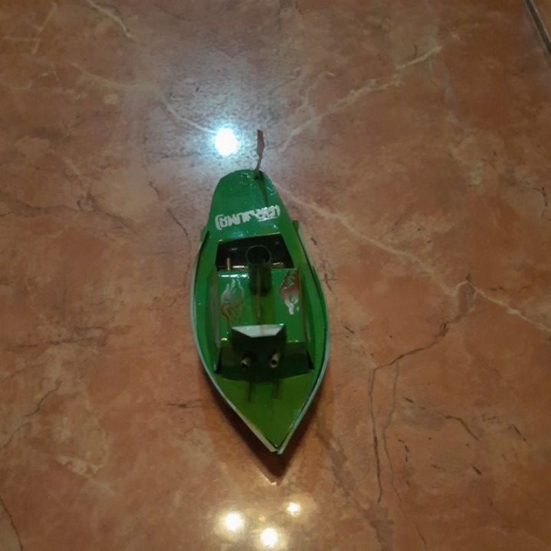 MAINAN TRADISIONAL PRAHU / PERAHU KAPAL API OTOK OTOK-Hijau