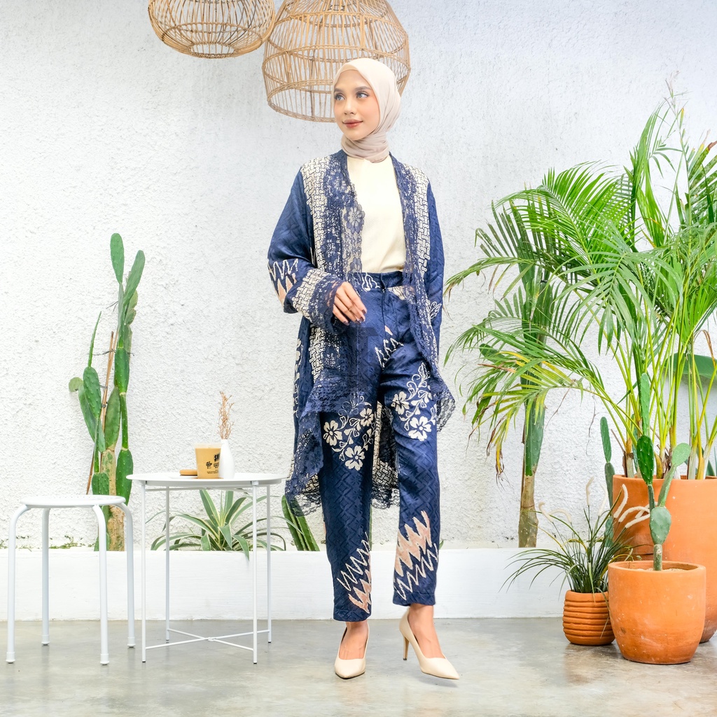 FITTINGROOM11 Set Batik - Aina Set