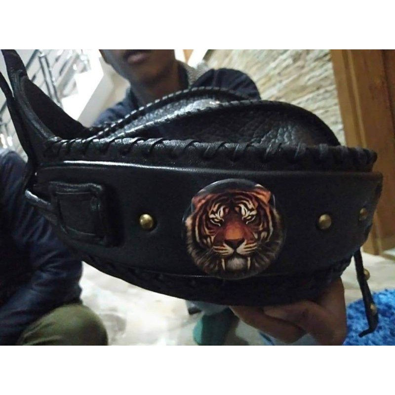 Belangkon maung kulit asli