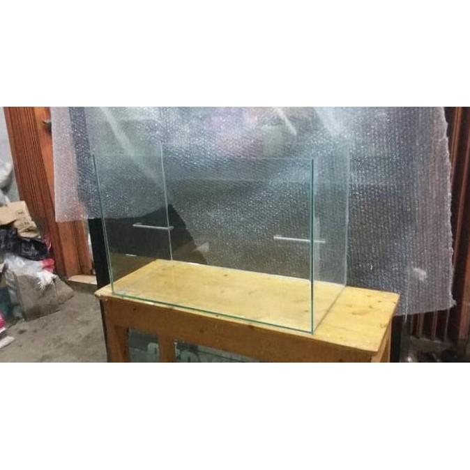 dibeli AQUARIUM KACA 5MM 50X30X40 GOSOK HALUS (KHUSUS GOJEK) unggulan
