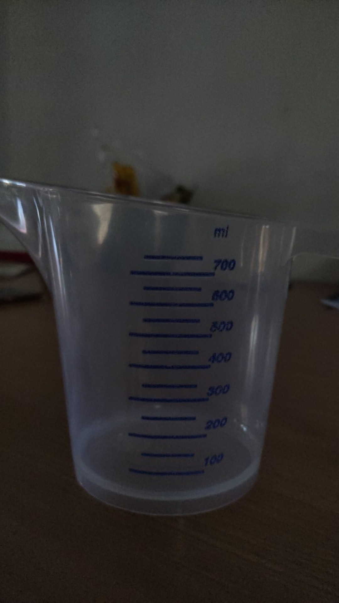 Gelas Ukur Takar 700 Ml Corong / Mulut Panjang