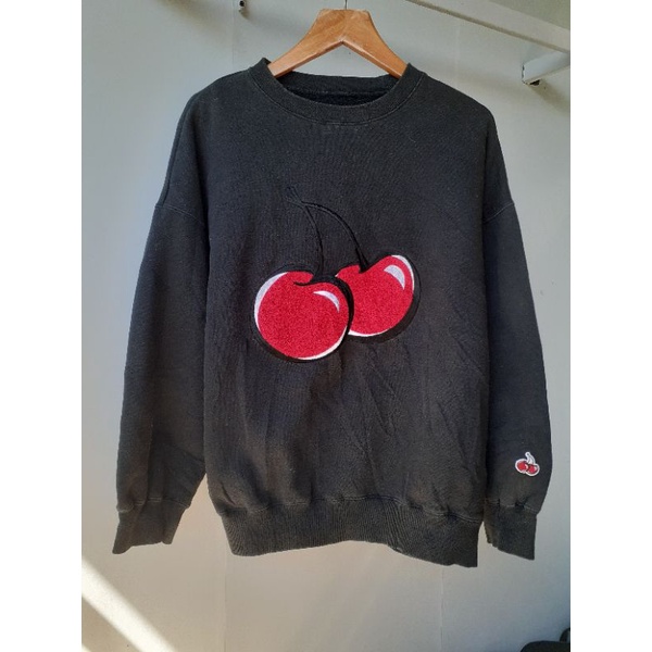KIRSH CHERRY CREWNECK
