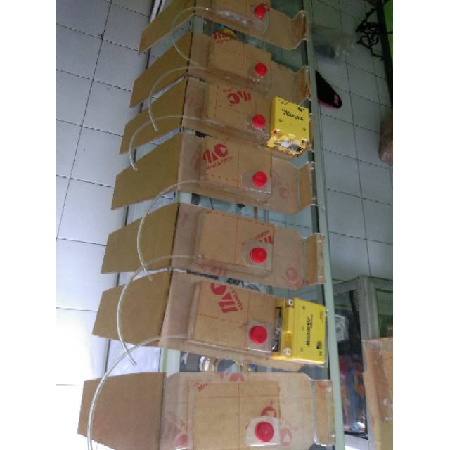 Kolong akrilik tempat oli samping ninja R 5mm Shopee Kolong akrilik tempat oli samping ninja R 5mm Shopee